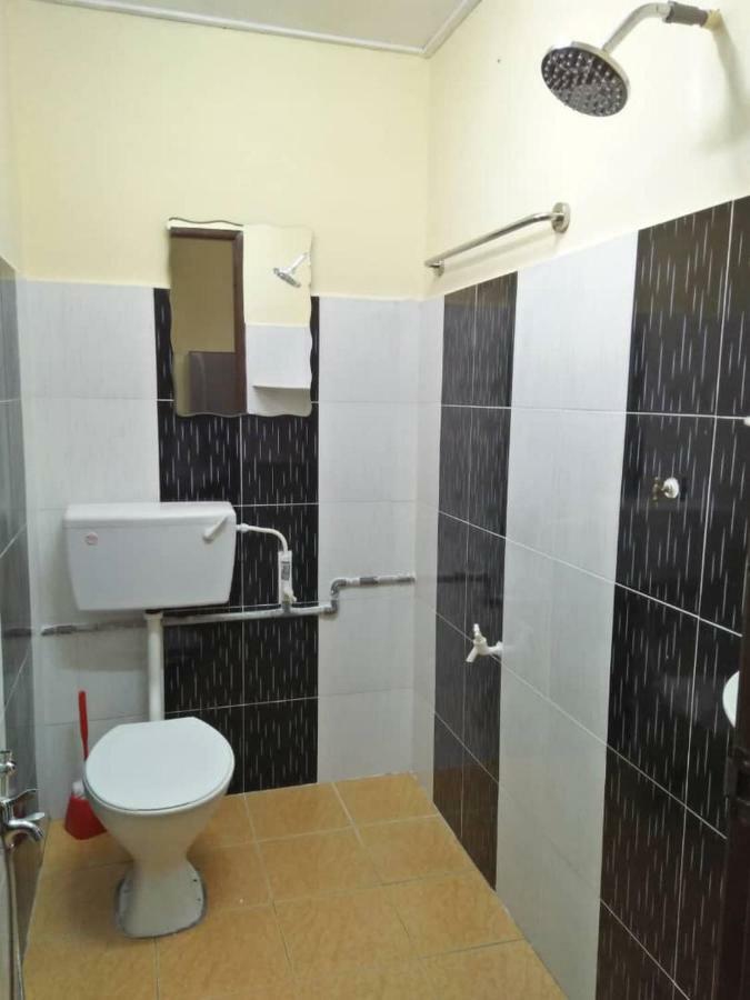 / Roomstay Muslim Budget Tanjung Malim Homestay *