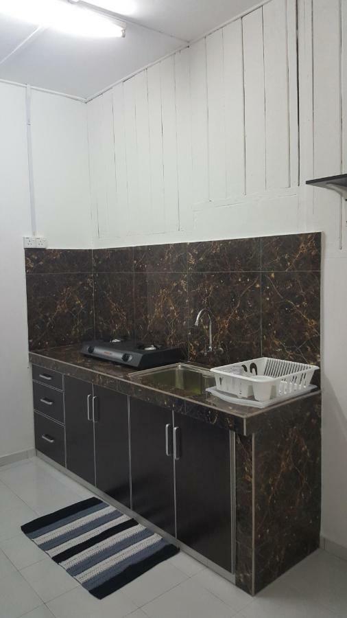 / Roomstay Muslim Budget Tanjung Malim * Tanjong Malim