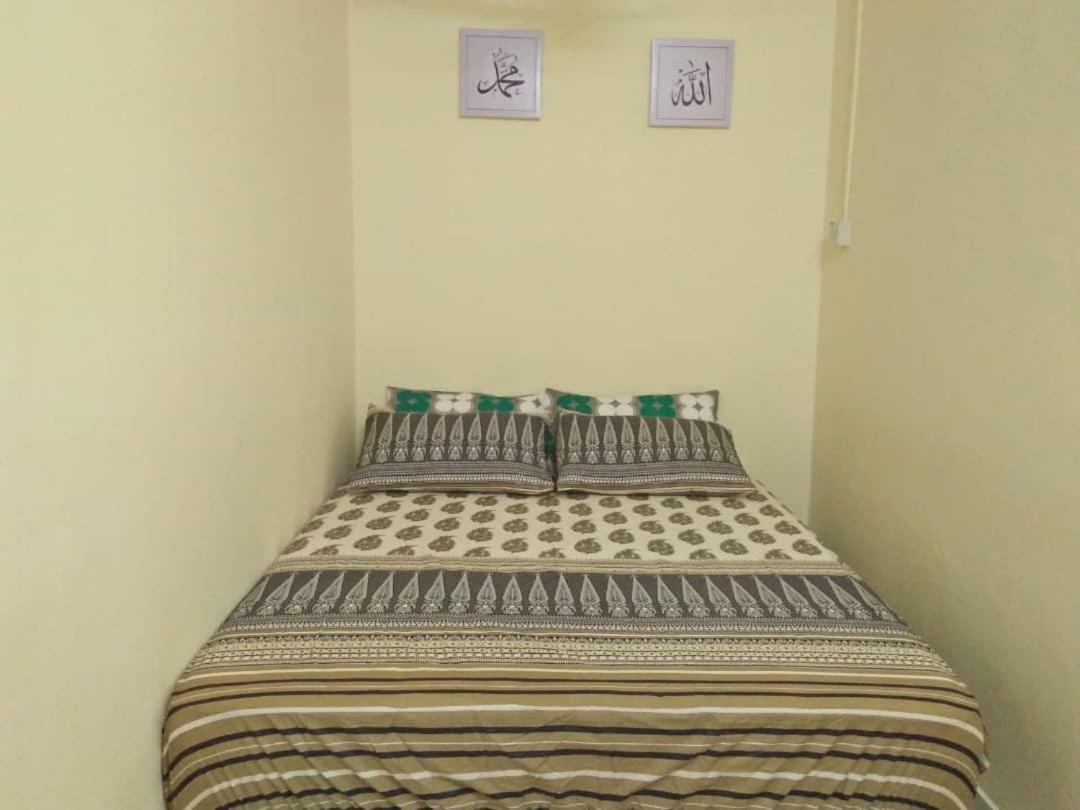 / Roomstay Muslim Budget Tanjung Malim *